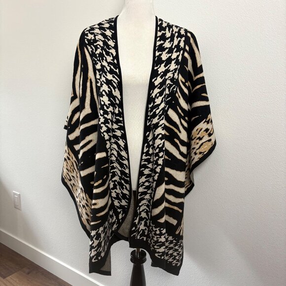Chicos Zebra Print Open Poncho Wrap OS Cotton Black Tan Statement Warm Animal - Picture 1 of 8